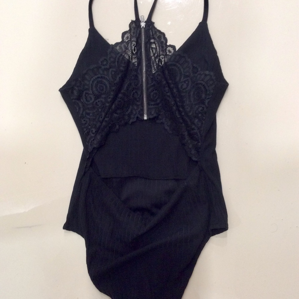 💜Sexy open back Almost Famous bodysuit - Picture 2 of 4